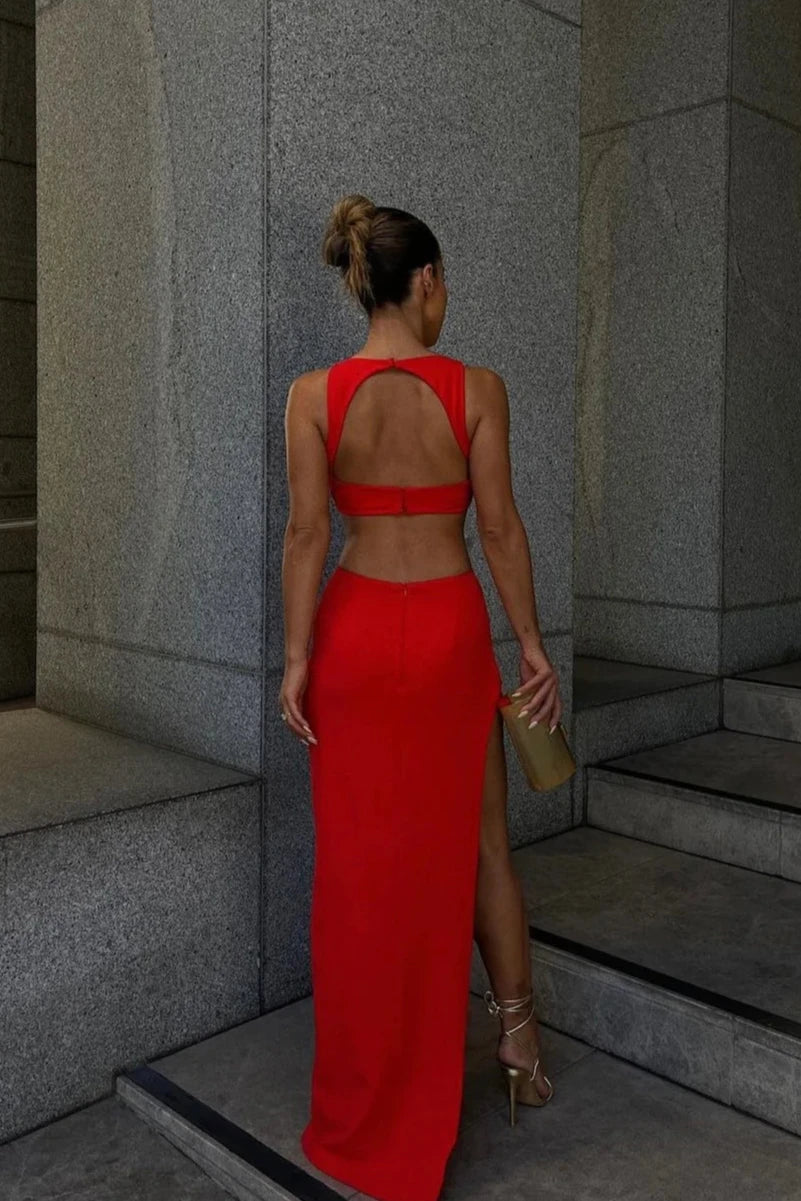 EFFIE KATS ENIKO GOWN IN RED SIZE 8, 10