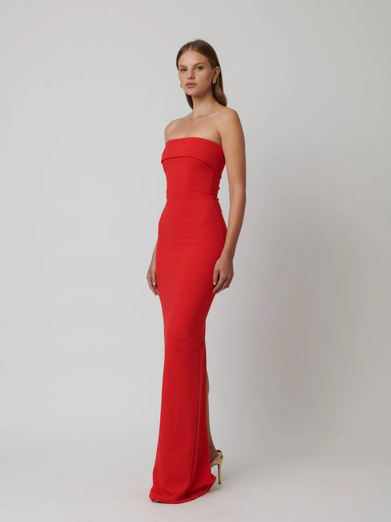 EFFIE KATS MONROE GOWN IN CHERRY RED SIZE 8