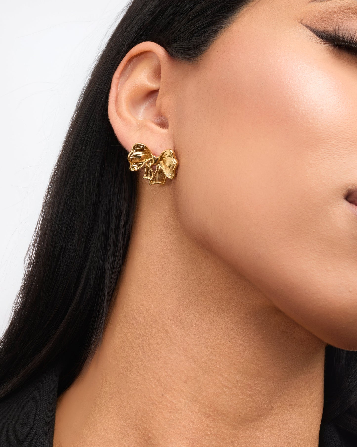 (BUY TO KEEP) AMOURA BOW EARRINGS