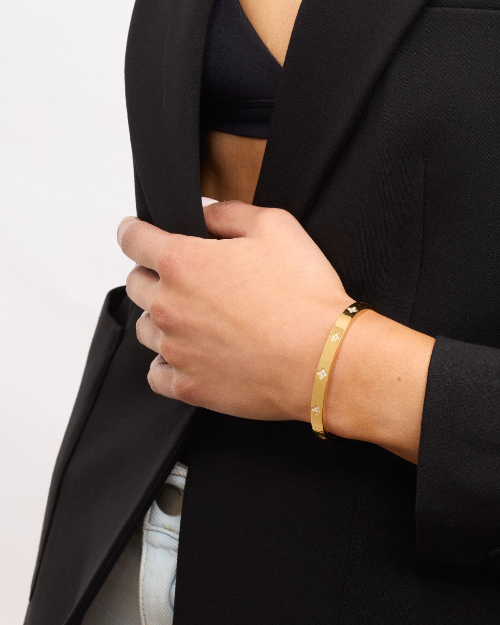 (BUY TO KEEP) MAELIS CRYSTAL FLOWER BANGLE
