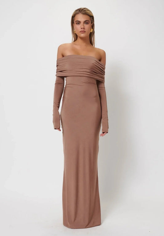 EFFIE KATS GWEN GOWN IN COFFEE SIZE 8